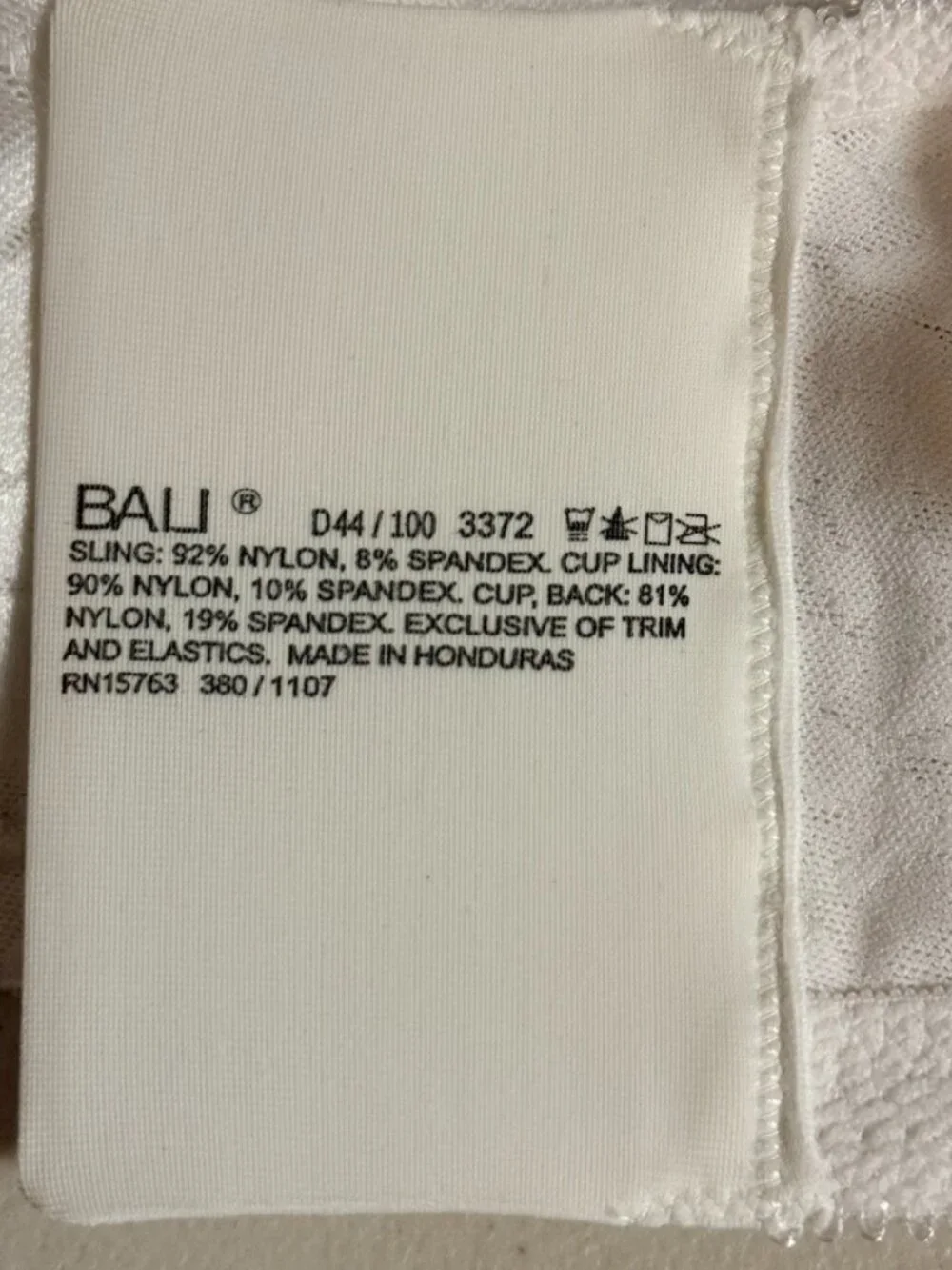 Bali 44D White Wireless Full Coverage Comfort Bra Floral Jacquard Support